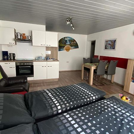 Ferienwohnung Alte B3 Рингсхайм Экстерьер фото